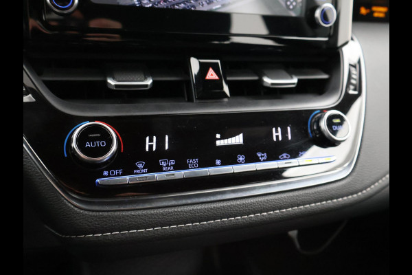 Toyota Corolla 1.8 HYBRID FIRST EDITION *BTW* + ADAPTIVE CRUISE / 17 INCH / LED / NAVIGATIE