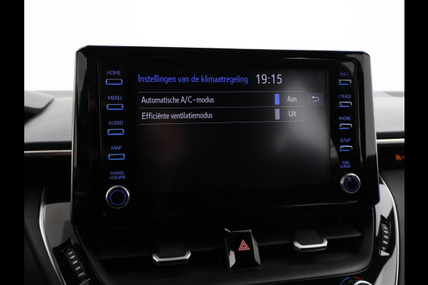 Toyota Corolla 1.8 HYBRID FIRST EDITION *BTW* + ADAPTIVE CRUISE / 17 INCH / LED / NAVIGATIE