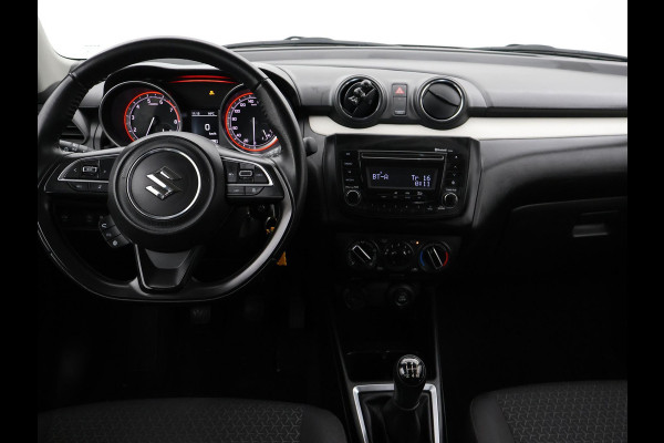 Suzuki Swift 1.2 COMFORT SMART HYBRID + ADAPTIVE CRUISE / LED / AIRCO