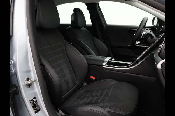 Mercedes-Benz C-Klasse 180 AMG LINE SEDAN + SFEERVERLICHTING | CAMERA | STOELVERW.