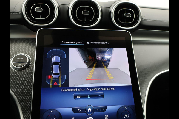 Mercedes-Benz C-Klasse 180 AMG LINE SEDAN + SFEERVERLICHTING | CAMERA | STOELVERW.