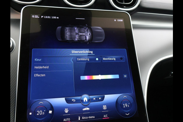 Mercedes-Benz C-Klasse 180 AMG LINE SEDAN + SFEERVERLICHTING | CAMERA | STOELVERW.