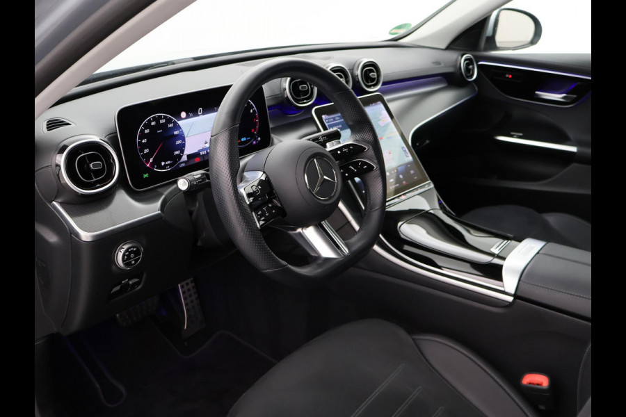 Mercedes-Benz C-Klasse 180 AMG LINE SEDAN + SFEERVERLICHTING | CAMERA | STOELVERW.