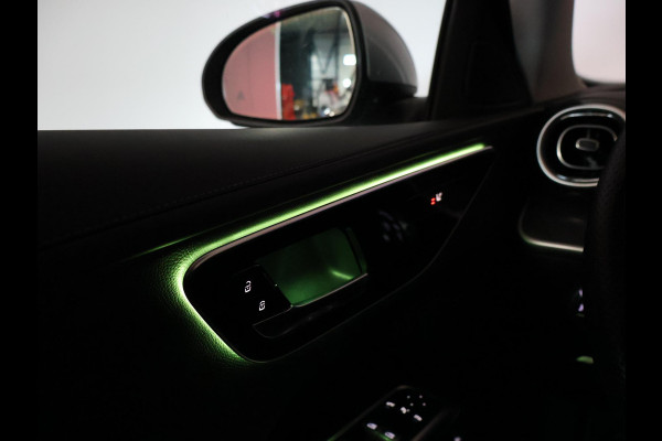 Mercedes-Benz C-Klasse 180 AMG LINE SEDAN + SFEERVERLICHTING | CAMERA | STOELVERW.