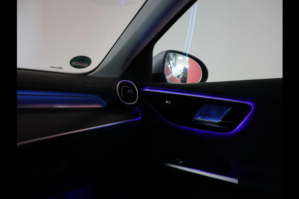 Mercedes-Benz C-Klasse 180 AMG LINE SEDAN + SFEERVERLICHTING | CAMERA | STOELVERW.