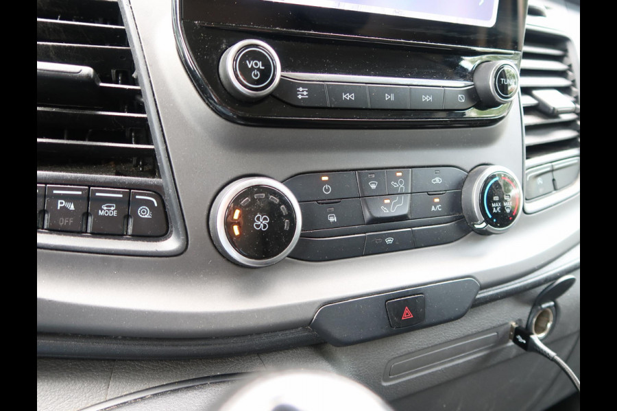 Ford Transit 350 2.0 TDCI L4H3 RWD + APPLE CARPLAY / CAMERA / CRUISE / CLIMATE CONTROL