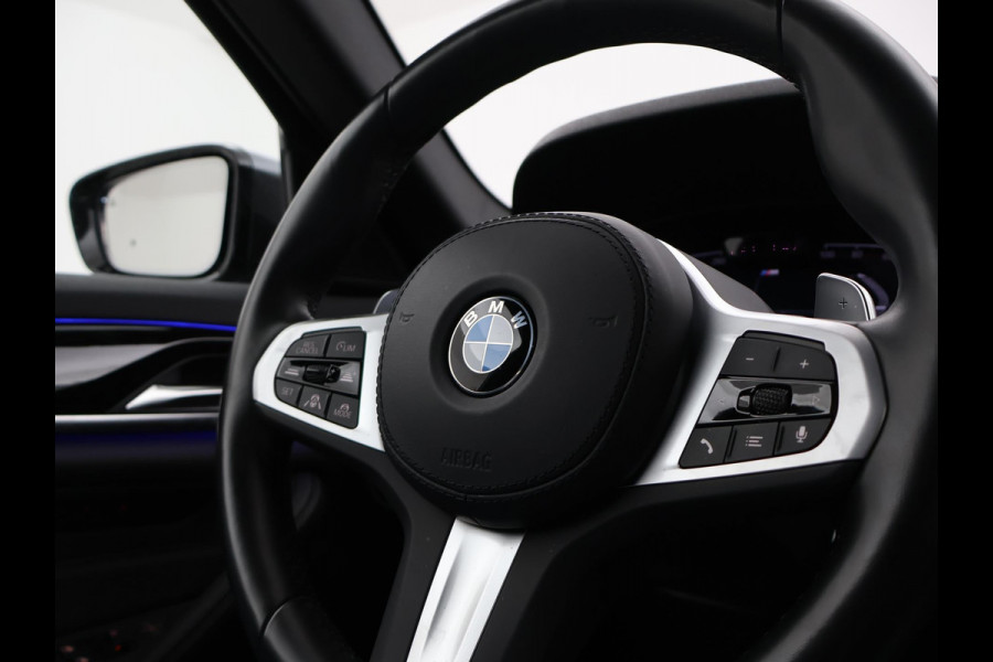 BMW 5 Serie 540i M-SPORT 3.0I 333 PK SEDAN + NAPPA LEDER / LASER LED / HEAD-UP / SCHUIFDAK
