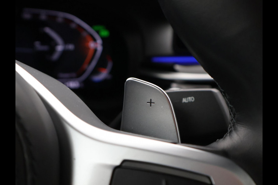 BMW 5 Serie 540i M-SPORT 3.0I 333 PK SEDAN + NAPPA LEDER / LASER LED / HEAD-UP / SCHUIFDAK