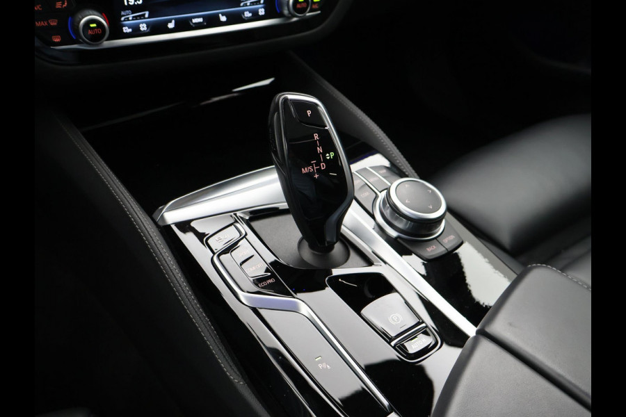 BMW 5 Serie 540i M-SPORT 3.0I 333 PK SEDAN + NAPPA LEDER / LASER LED / HEAD-UP / SCHUIFDAK
