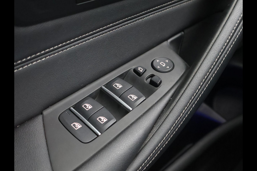 BMW 5 Serie 540i M-SPORT 3.0I 333 PK SEDAN + NAPPA LEDER / LASER LED / HEAD-UP / SCHUIFDAK