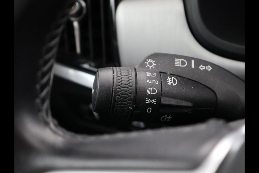 Volvo V90 2.0 T4 190 PK AUT. + WEGKL. TREKHAAK / ADAPTIVE CRUISE / STOELVERW. V+A / LED