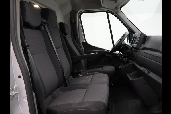 Renault Master 2.3 dCi 135 PK L1H1 WORK EDITION + CAMERA / TREKHAAK / NAVIGATIE / CLIMATE / CRUISE / DAB+
