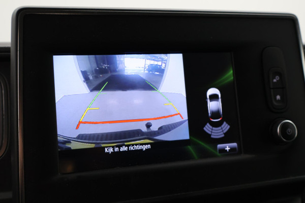 Renault Master 2.3 dCi 135 PK L1H1 WORK EDITION + CAMERA / TREKHAAK / NAVIGATIE / CLIMATE / CRUISE / DAB+