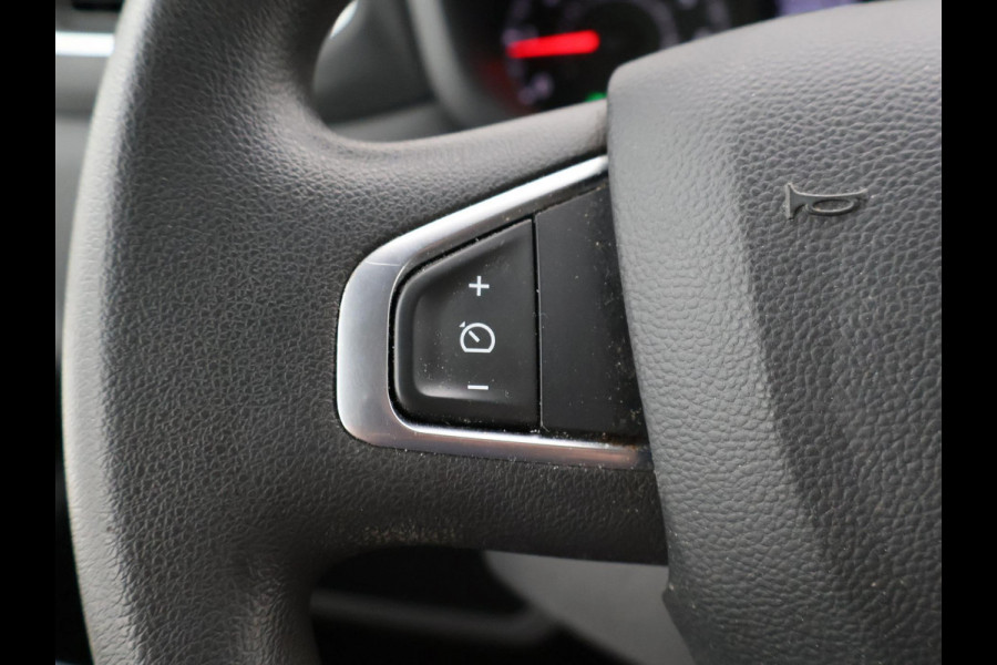 Renault Master 2.3 dCi 135 PK L1H1 WORK EDITION + CAMERA / TREKHAAK / NAVIGATIE / CLIMATE / CRUISE / DAB+