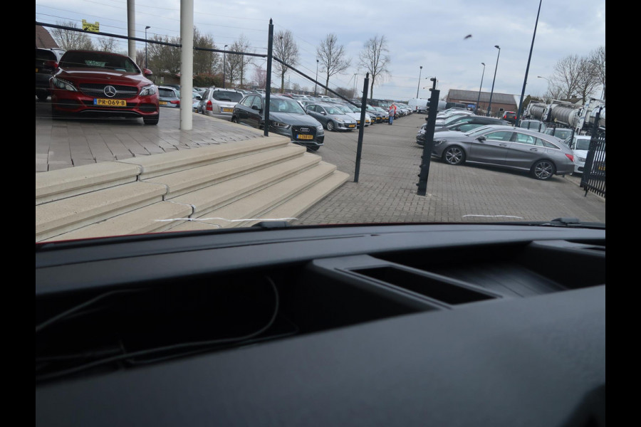 MAN TGE 30 2.0 *DEALER ONDERHOUDEN* + APPLE CARPLAY / CAMERA / NAVIGATIE