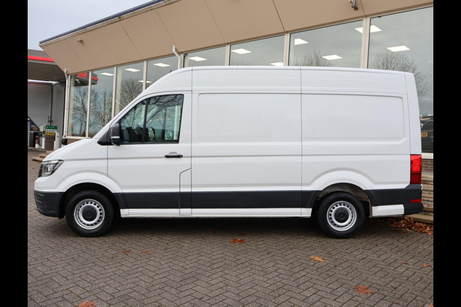 Volkswagen Crafter 35 2.0 TDI 140 PK L3H3 + 3000 KG TREKHAAK + NAVIGATIE / CAMERA / DAB / APPLE CARPLAY