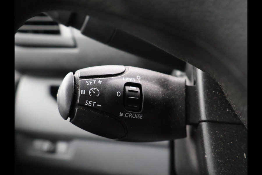 Toyota ProAce Worker 2.0 D-4D 122 PK COOL COMFORT + CAMERA / AIRCO / TREKHAAK / CRUISE CONTROL