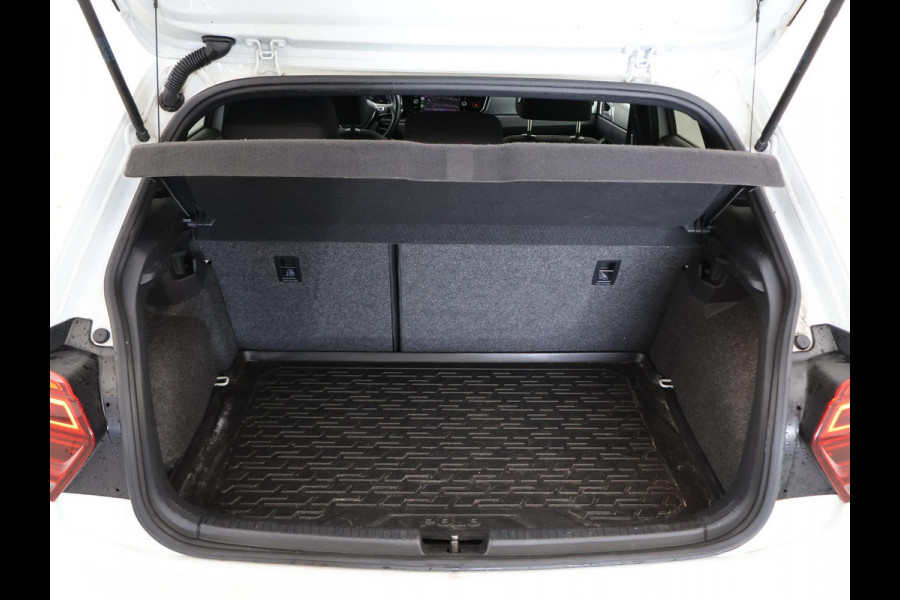 Volkswagen Polo 1.0 TSI 95 PK R-LINE HIGHLINE + ADAPTIVE CRUISE | BEATS AUDIO | APPLE CARPLAY | CLIMATE CONTROL