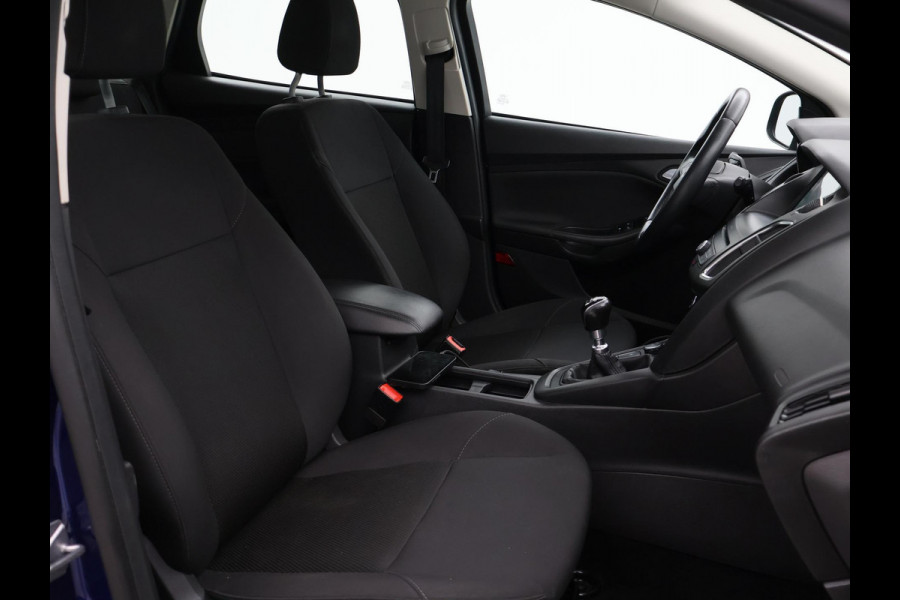 Ford FOCUS Wagon 1.0 ECOBOOST 125 PK + APPLE CARPLAY / TREKHAAK / VOORRUITVERWARMING