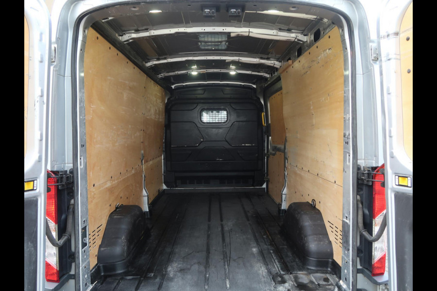Ford Transit 350 2.0 TDCI 170 PK AUT. L2H2 EURO 6 + TREKHAAK | APPLE CARPLAY | NAVIGATIE
