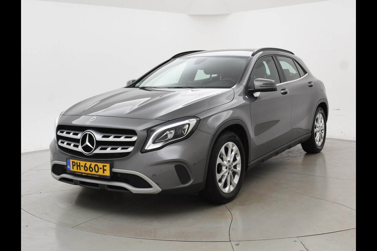 Mercedes-Benz GLA 180 *74.453 KM* + STOELVERWARMING | LED | CAMERA | NAVI | ELEKTR. ACHTERKLEP