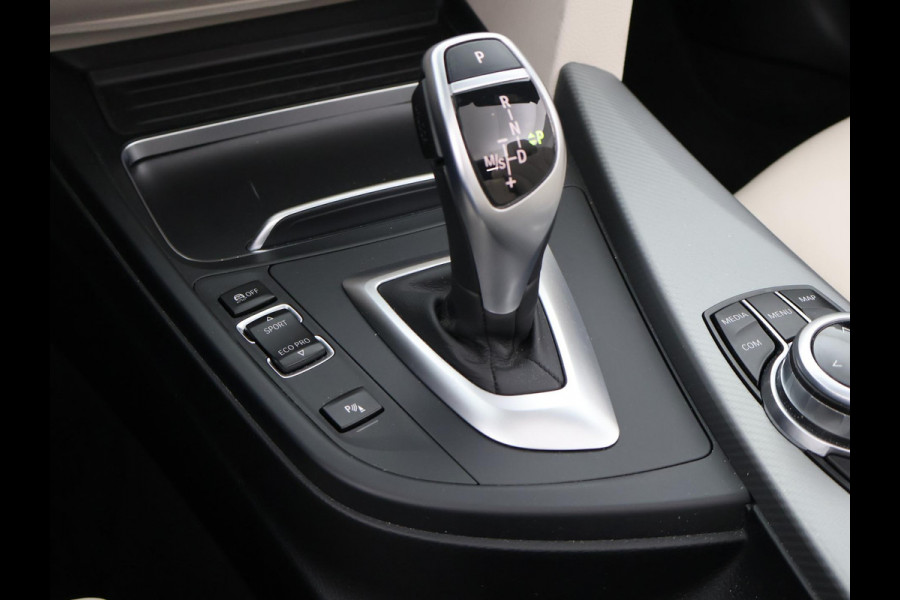 BMW 4 Serie Cabrio 420i M-SPORT + NEKVERWARMING | HEAD-UP | DAB | HARMAN/KARDON | MEMORY | CAMERA | SPORTSTOELEN