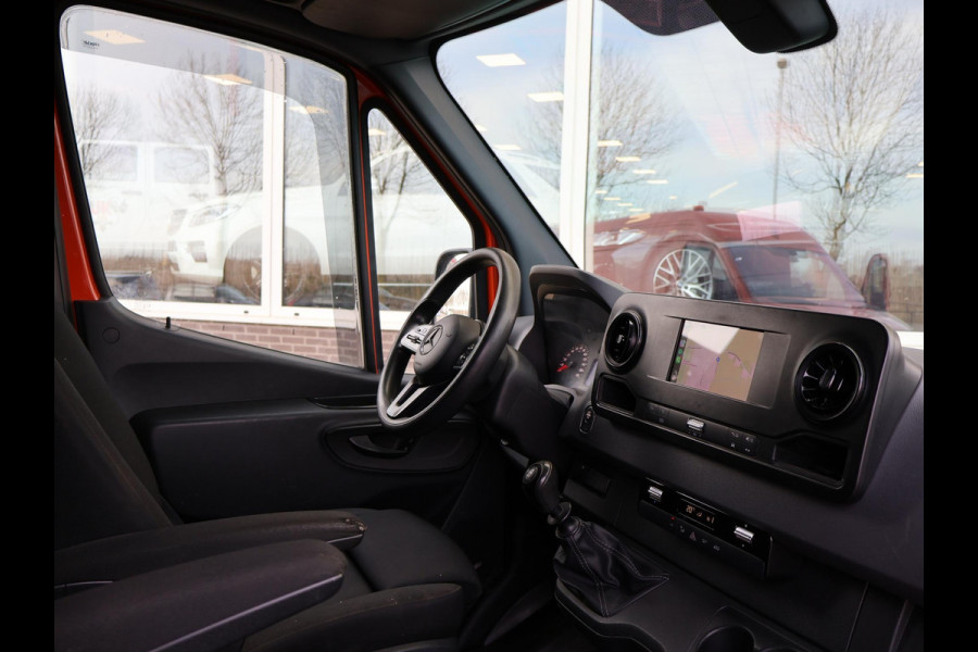 Mercedes-Benz Sprinter 316 2.2 CDI 163 PK L2H2 + 3500 KG TREKHAAK | APPLE CARPLAY | STANDKACHEL | CAMERA