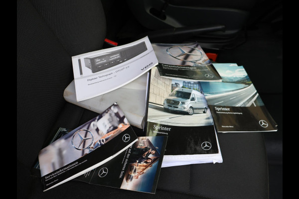 Mercedes-Benz Sprinter 316 2.2 CDI 163 PK L2H2 + 3500 KG TREKHAAK | APPLE CARPLAY | STANDKACHEL | CAMERA