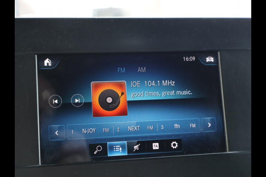 Mercedes-Benz Sprinter 316 2.2 CDI 163 PK L2H2 + 3500 KG TREKHAAK | APPLE CARPLAY | STANDKACHEL | CAMERA