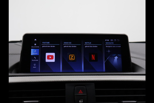 BMW 1-serie M140i 340 PK M-SPORT AUT8 + HARMAN/KARDON | 19 INCH | SPORTUITLAAT | CAMERA | STOELVERWARMING