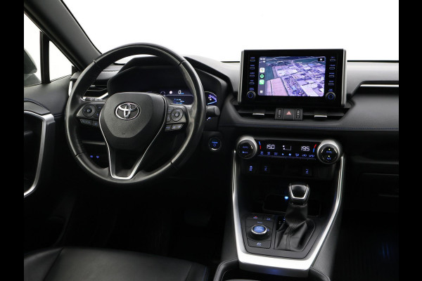 Toyota RAV4 2.5 HYBRID AWD BI-TONE + TREKHAAK | CARPLAY | CAMERA | STUUR/STOELVERWARMING
