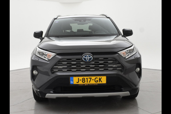 Toyota RAV4 2.5 HYBRID AWD BI-TONE + TREKHAAK | CARPLAY | CAMERA | STUUR/STOELVERWARMING