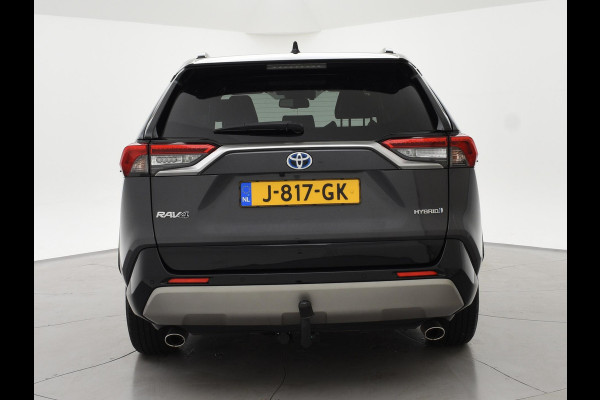 Toyota RAV4 2.5 HYBRID AWD BI-TONE + TREKHAAK | CARPLAY | CAMERA | STUUR/STOELVERWARMING