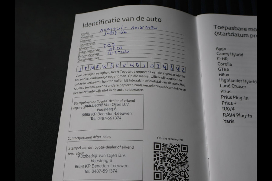 Toyota RAV4 2.5 HYBRID AWD BI-TONE + TREKHAAK | CARPLAY | CAMERA | STUUR/STOELVERWARMING