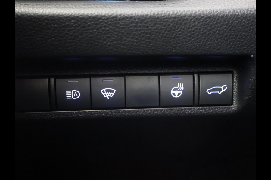 Toyota RAV4 2.5 HYBRID AWD BI-TONE + TREKHAAK | CARPLAY | CAMERA | STUUR/STOELVERWARMING