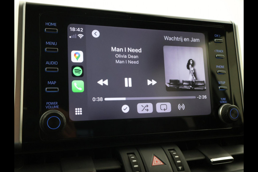 Toyota RAV4 2.5 HYBRID AWD BI-TONE + TREKHAAK | CARPLAY | CAMERA | STUUR/STOELVERWARMING
