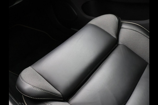 Volvo V60 2.0 T4 190 PK R-DESIGN + PANORAMADAK | WEGKL. TREKHAAK | STUURVERW. | ADAPTIVE CRUISE CONTROL