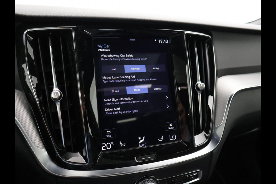 Volvo V60 2.0 T4 190 PK R-DESIGN + PANORAMADAK | WEGKL. TREKHAAK | STUURVERW. | ADAPTIVE CRUISE CONTROL
