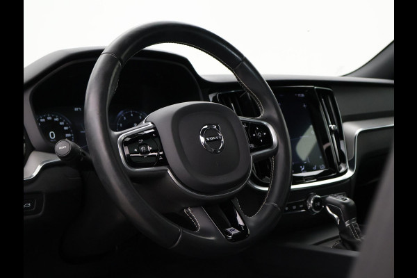 Volvo V60 2.0 T4 190 PK R-DESIGN + PANORAMADAK | WEGKL. TREKHAAK | STUURVERW. | ADAPTIVE CRUISE CONTROL
