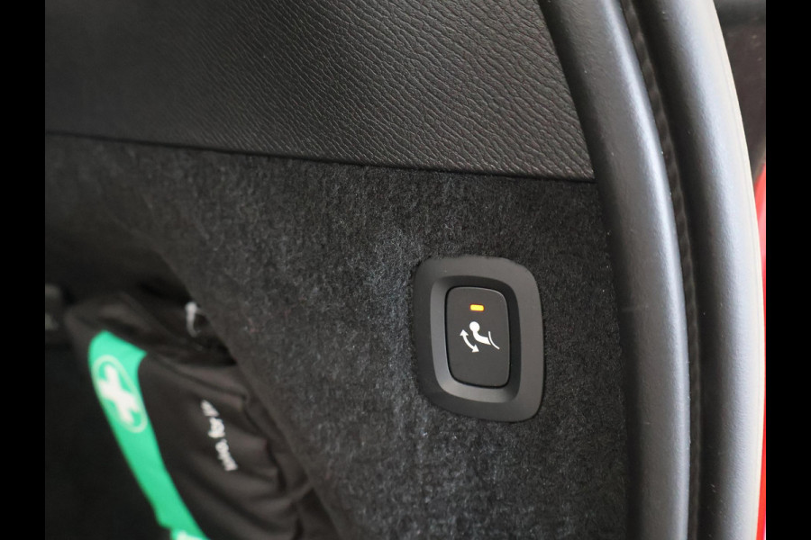 Volvo XC90 2.0 T6 AWD 310 PK INSCRIPTION + ELEK. TREKHAAK 2700 KG! | HK | ADAPTIVE CRUISE | CARPLAY
