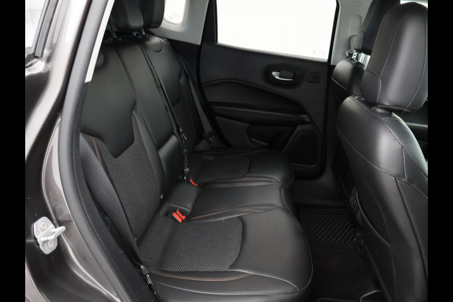 Jeep Compass 1.4 MULTIAIR 170 PK AUT. 4X4 LIMITED + BEATS AUDIO | APPLE CARPLAY | STUURVERWARMING