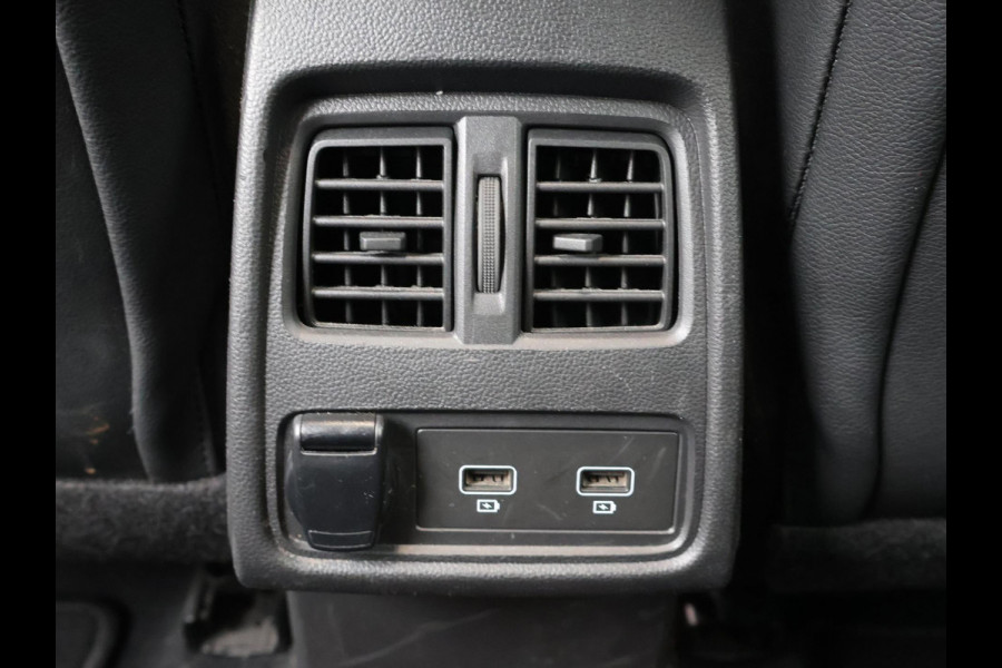 Renault Captur 1.0 TCe 100 PK INTENS + APPLE CARPLAY / SFEERVERLICHTING / TREKHAAK