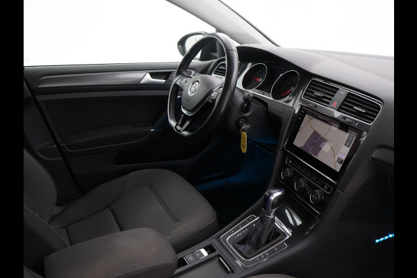 Volkswagen e-Golf Aut. + APPLE CARPLAY | FULL LED | CAMERA | SFEERVERLICHTING | NAVIGATIE