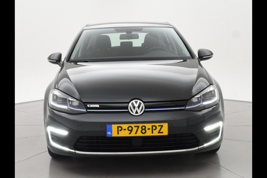 Volkswagen e-Golf Aut. + APPLE CARPLAY | FULL LED | CAMERA | SFEERVERLICHTING | NAVIGATIE