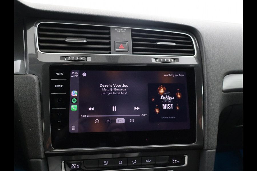Volkswagen e-Golf Aut. + APPLE CARPLAY | FULL LED | CAMERA | SFEERVERLICHTING | NAVIGATIE