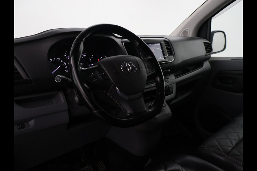 Toyota ProAce Worker 2.0 D-4D 180 PK AUT. BLACK PLATINUM + LEDER STOELVERW. | CAMERA | TREKHAAK| NAVIGATIE | TREEPLANKEN
