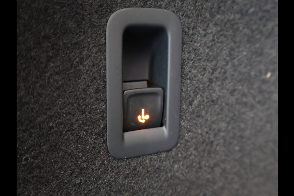 Seat Leon 1.0 TSI STYLE INTENSE + WEGKL. TREKHAAK | VIRTUAL COCKPIT | CAMERA | STOELVERW. | NAVIGATIE | CARPLAY