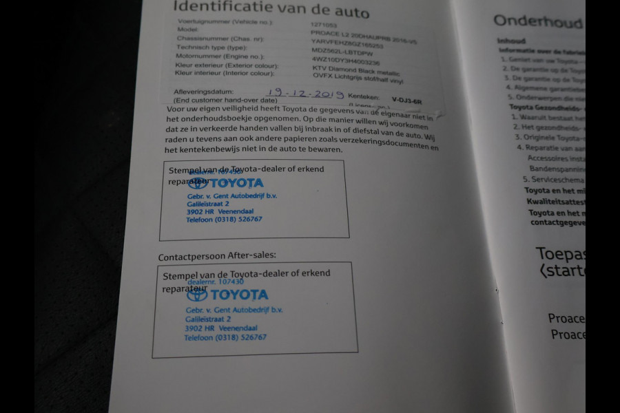 Toyota ProAce Worker 2.0 D-4D 180 PK AUT. BLACK PLATINUM + LEDER STOELVERW. | CAMERA | TREKHAAK| NAVIGATIE | TREEPLANKEN