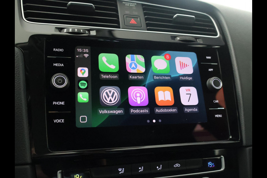 Volkswagen Golf 1.5 TSI 130 PK IQ.DRIVE + LED | TREKHAAK | CAMERA | APPLE CARPLAY | DAB