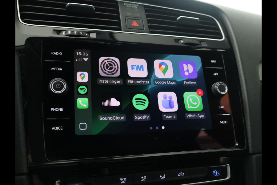 Volkswagen Golf 1.5 TSI 130 PK IQ.DRIVE + LED | TREKHAAK | CAMERA | APPLE CARPLAY | DAB